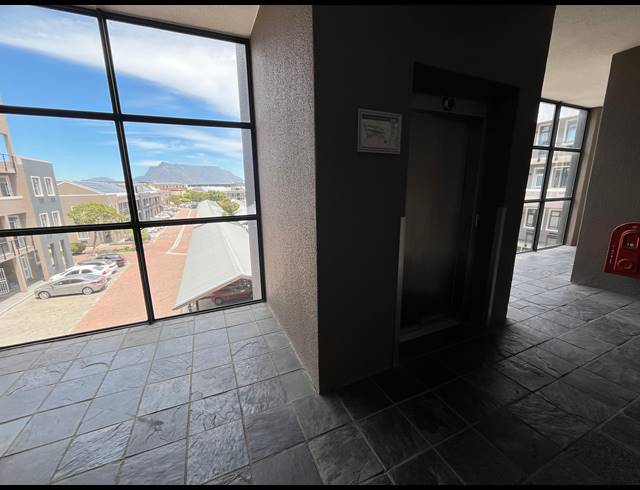 55M² OFFICE TO LET IN CENTURY CITY